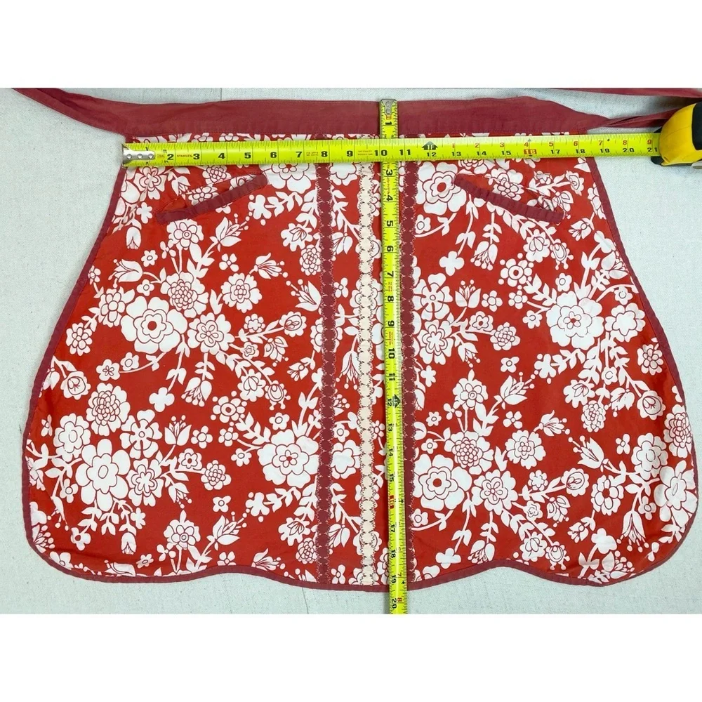 Anthropologie 100% cotton half apron w pockets red floral
